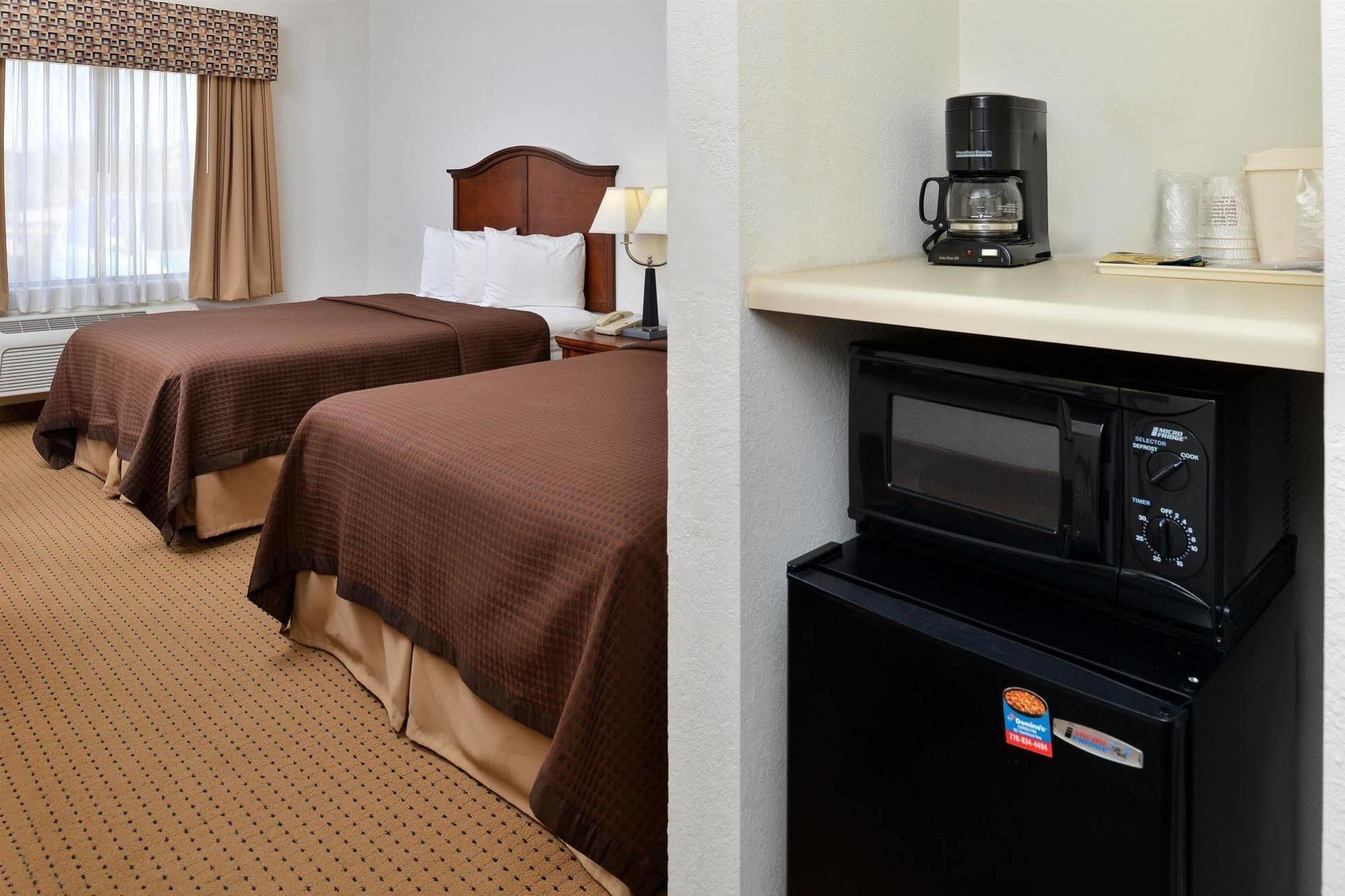 Red Roof Inn & Suites Carrollton, Ga - West Georgia Екстер'єр фото